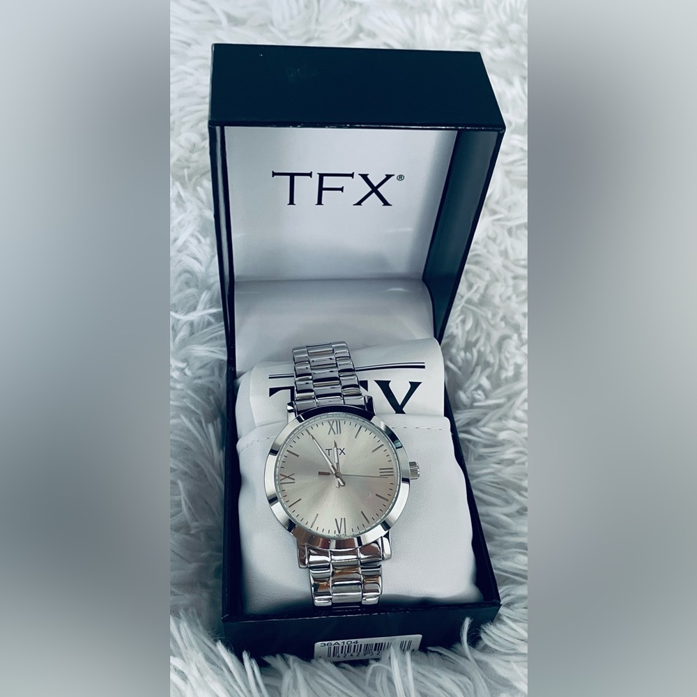 BRAND NEW- MEN’S TFX BOLVIA CORPORATE COLLECTION, WATCH. Silver faced Executive